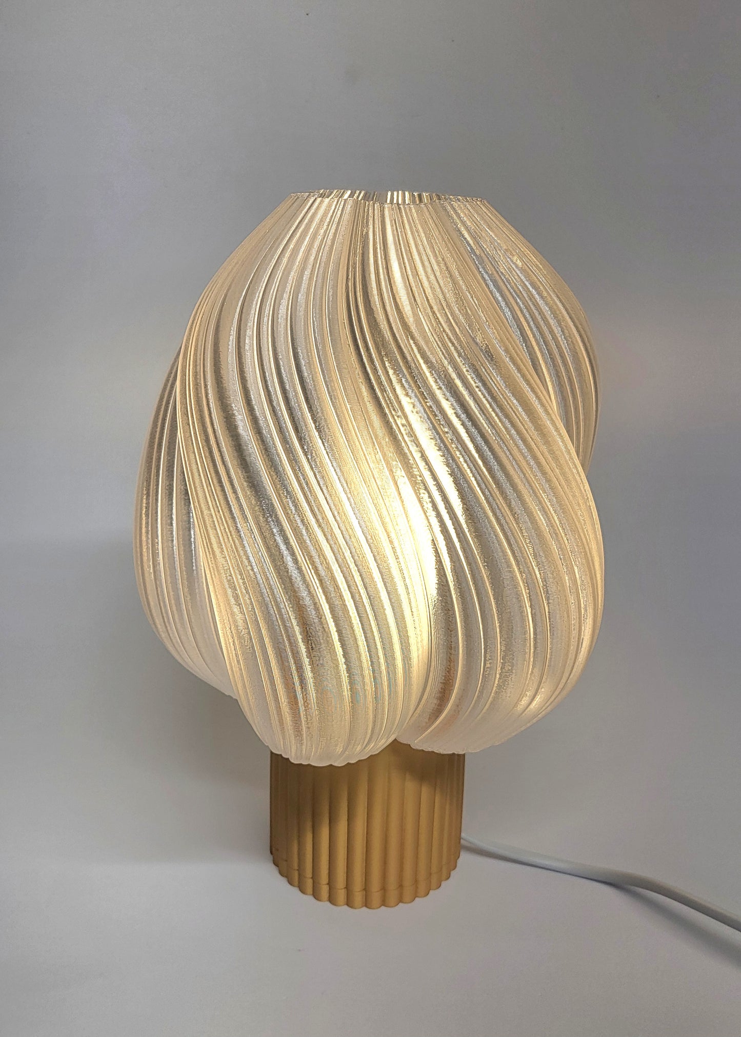 Namizna lučka Cremor