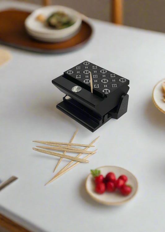 Podajalnik za zobotrebce